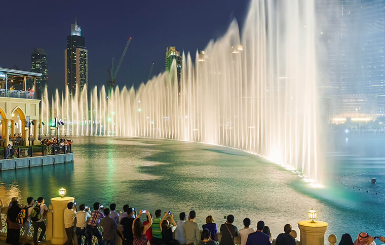 water fountain show at night