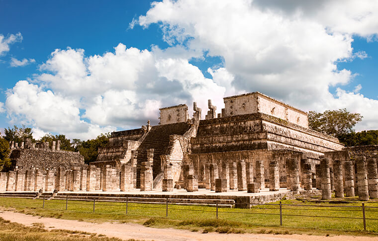 ancient mayan structure